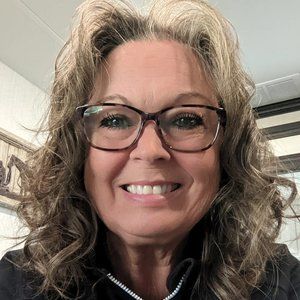 Meet your Posher, Kellie